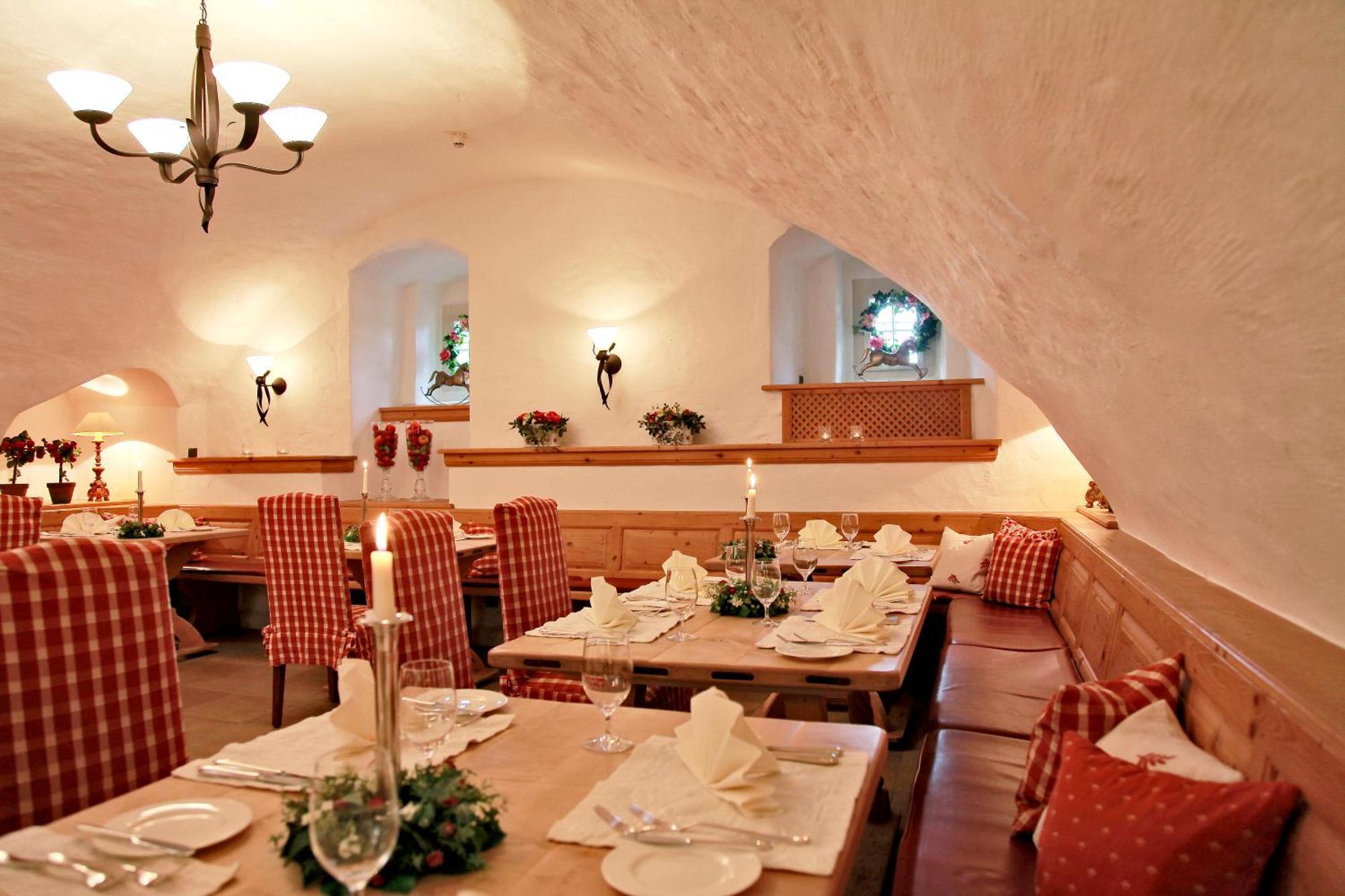 Schlosshotel Muenchhausen Aerzen ภายนอก รูปภาพ