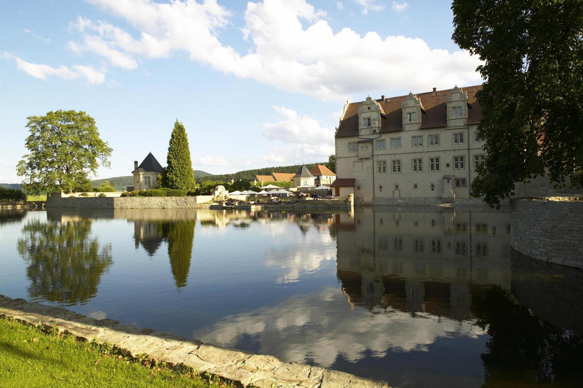 Schlosshotel Muenchhausen Aerzen ภายนอก รูปภาพ