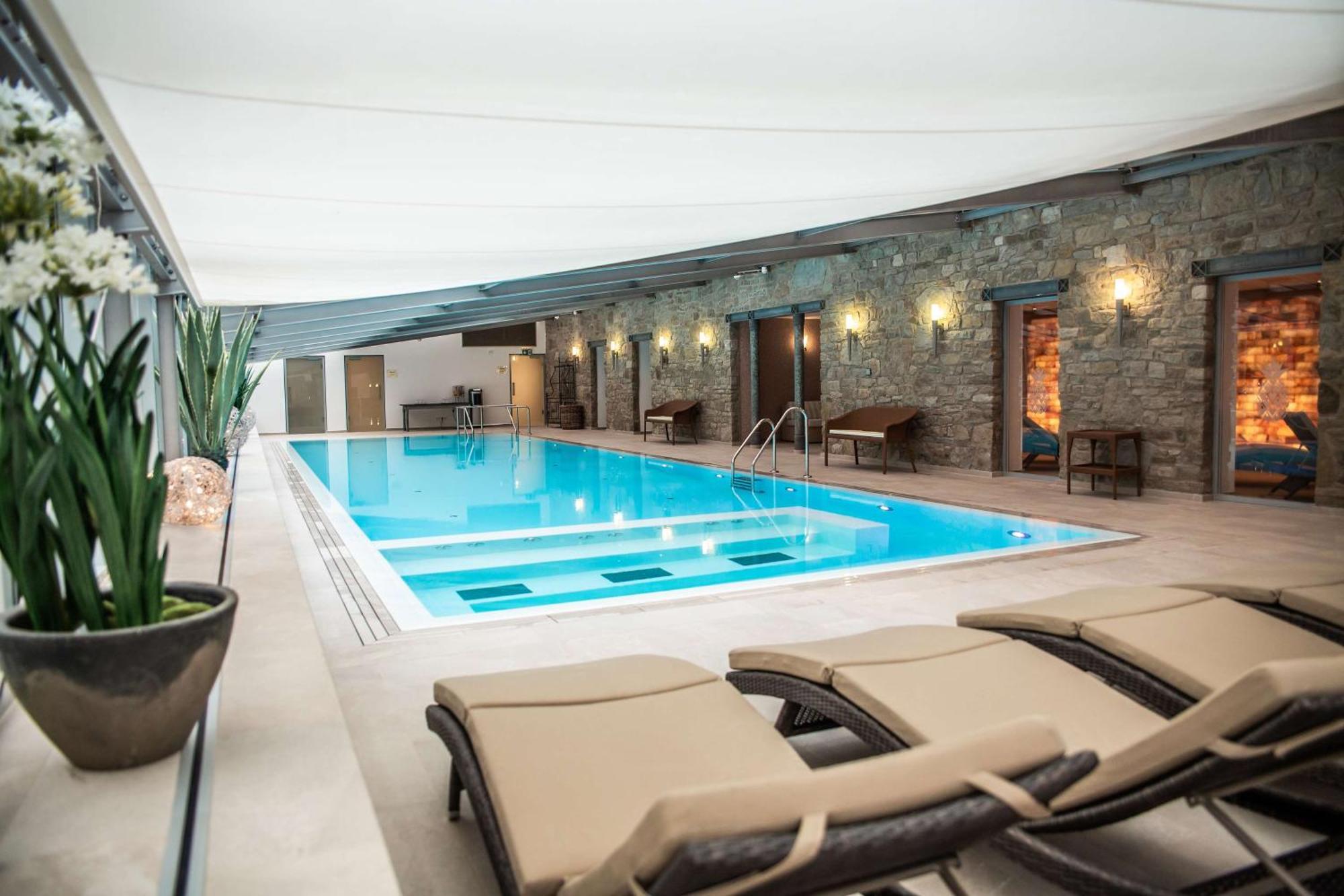 Schlosshotel Muenchhausen Aerzen ภายนอก รูปภาพ