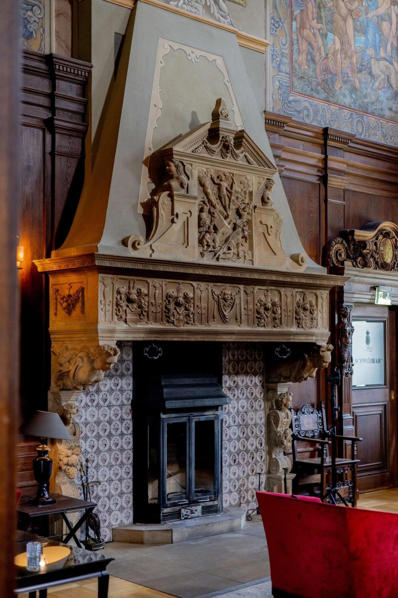 Schlosshotel Muenchhausen Aerzen ภายนอก รูปภาพ